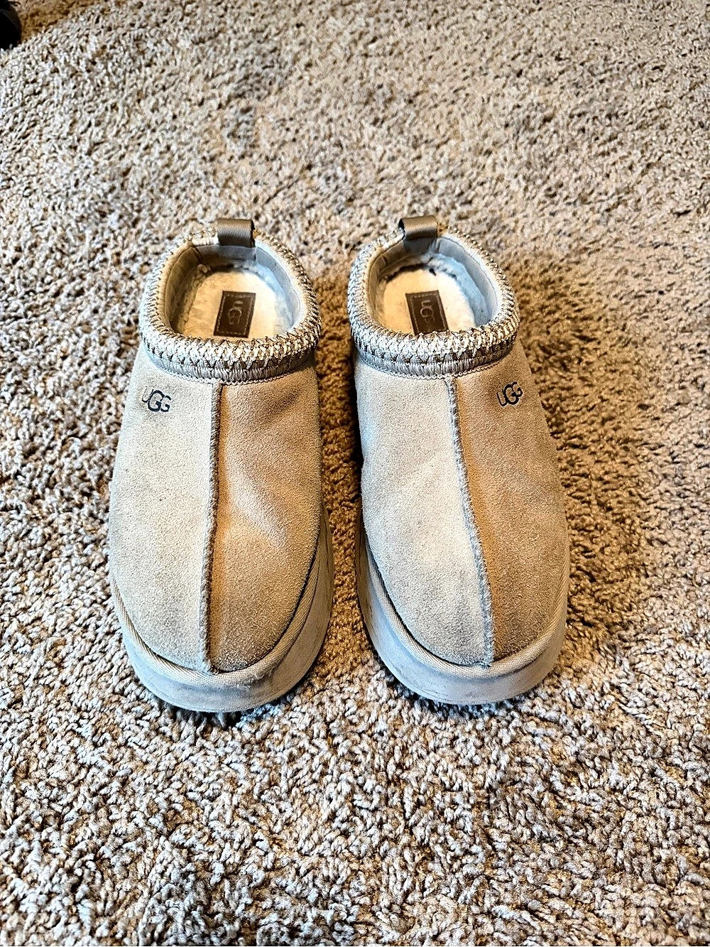UGG Tazz Slippers in Beige